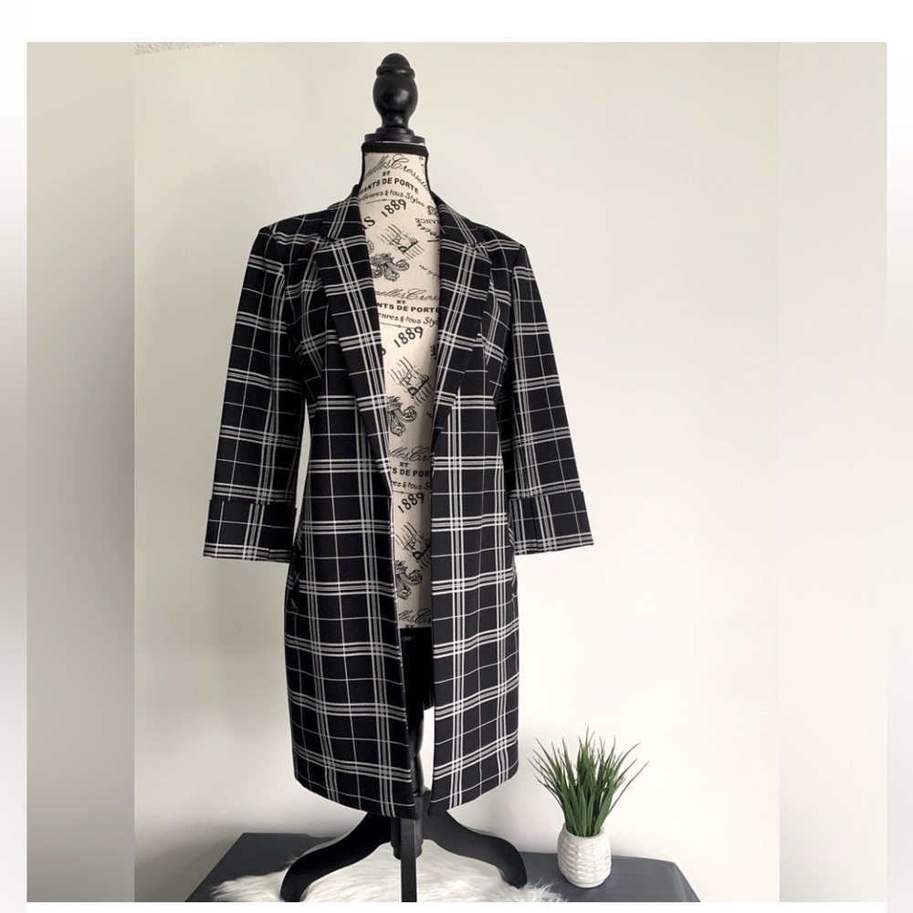 Le Chateau Open Long Blazer Black/ White checker print with pockets SZ: XS/S - Picture 7 of 7
